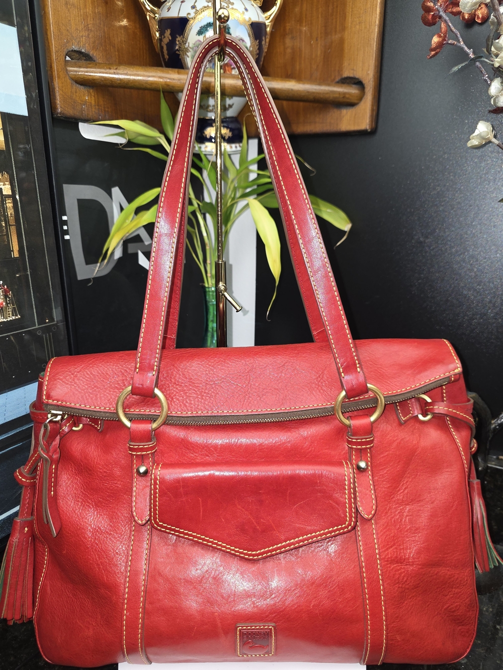 Red Leather Shoulder Bag - Stylish Everyday Tote